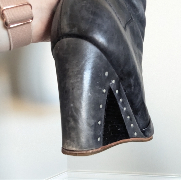 UGG Kendrick High Boots Distressed Grey Leather sz 9.5 - Picture 10 of 10